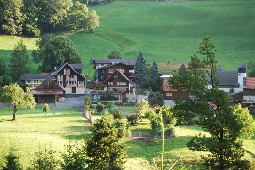 Oberriet B&B Haus Zur Krone מראה חיצוני תמונה
